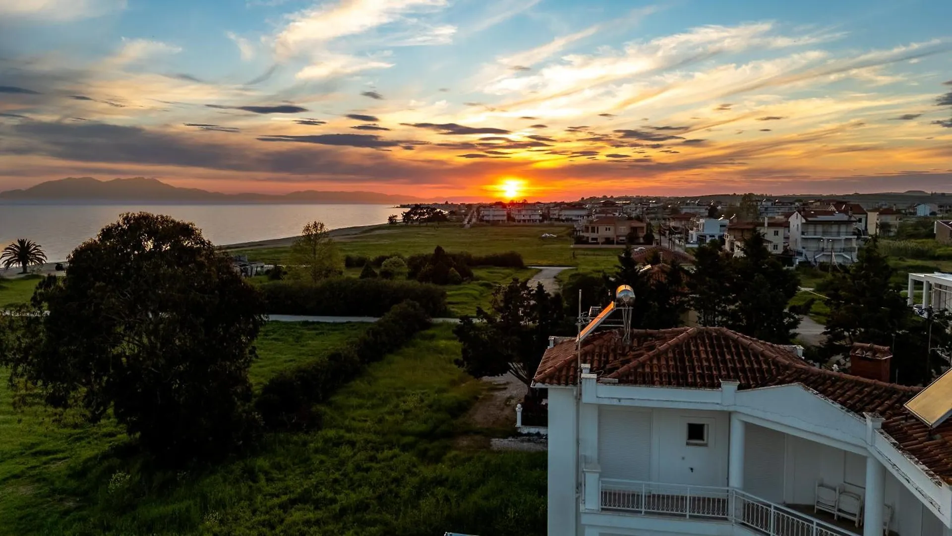 Nafsika Suites (Adults Only) Nea Moudania Greece